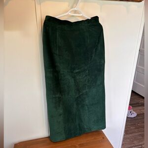 Vintage green suede Danier skirt